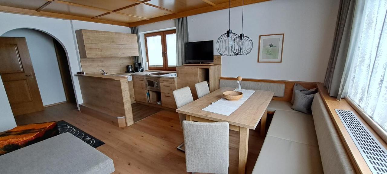 Apartment Martina Ramsau im Zillertal Eksteriør billede